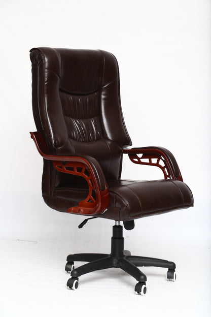 Elite Executive Leather Chair for CEOs with Adjustable Comfort